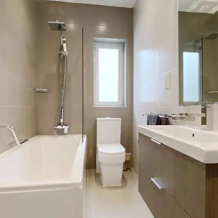 Quisisana - 3 Bedroom Sea View Apartment *